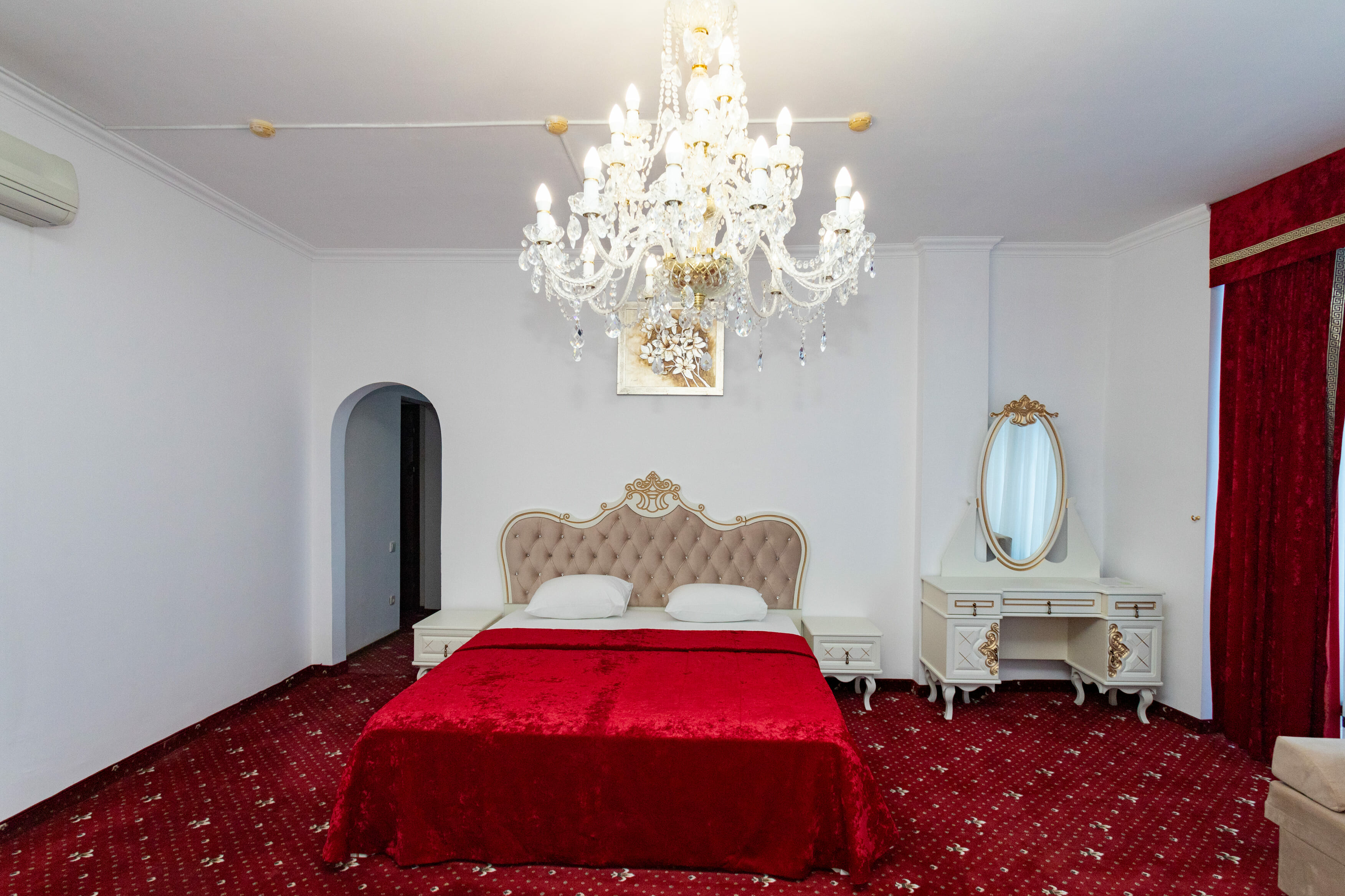 Кипарис (Ольгинка)
