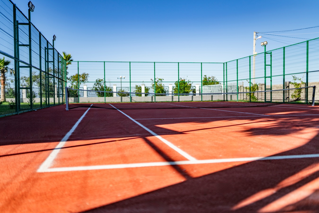 Теннисный корт