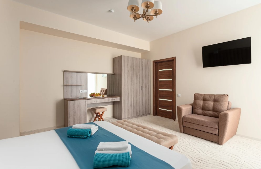 Люкс 2-местный 2-комнатный (без балкона)