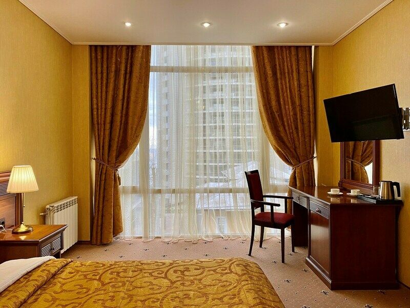 Делюкс 3-местный 2-комнатный (вид на море)