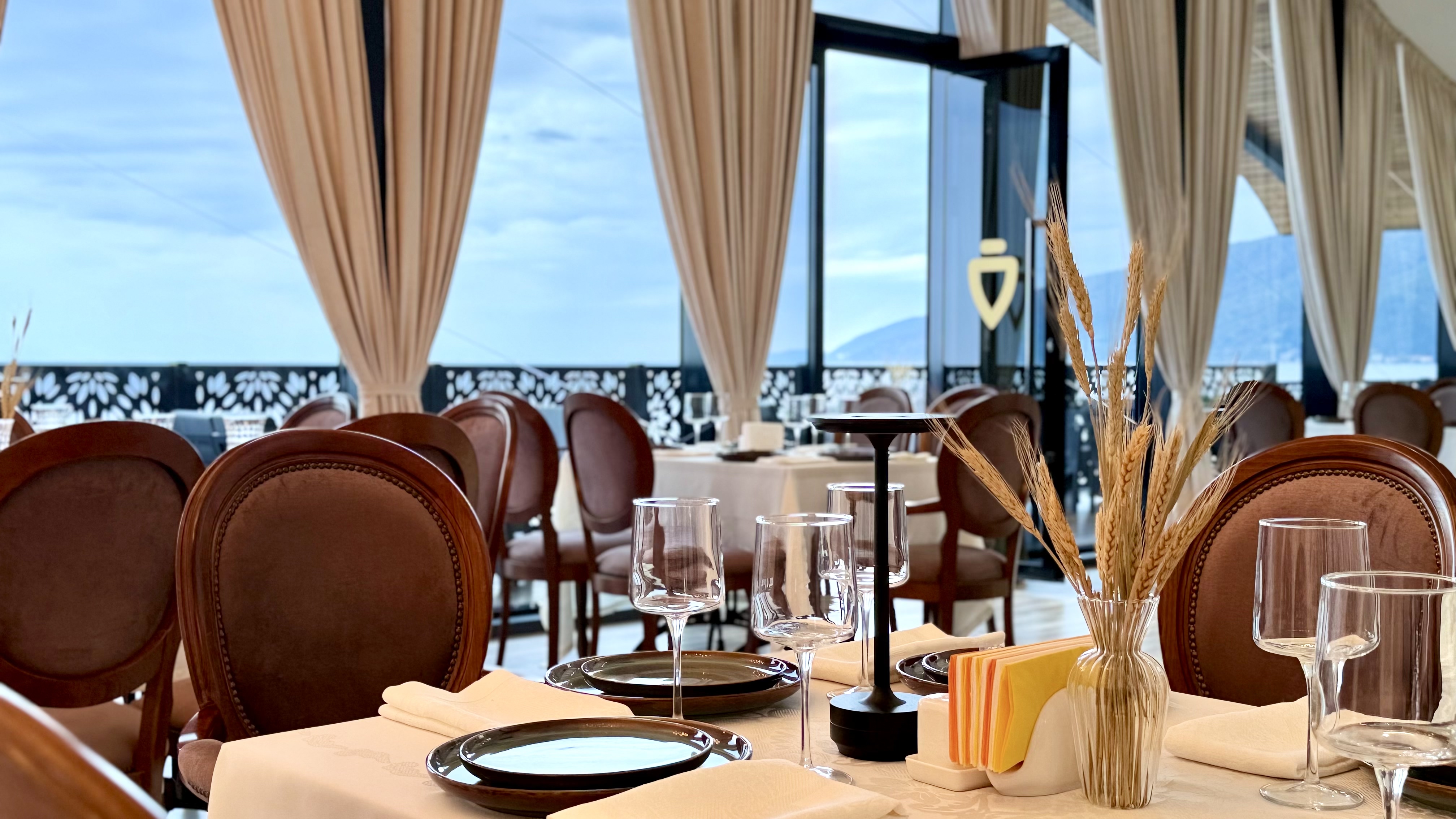 Амфора (Гагра)