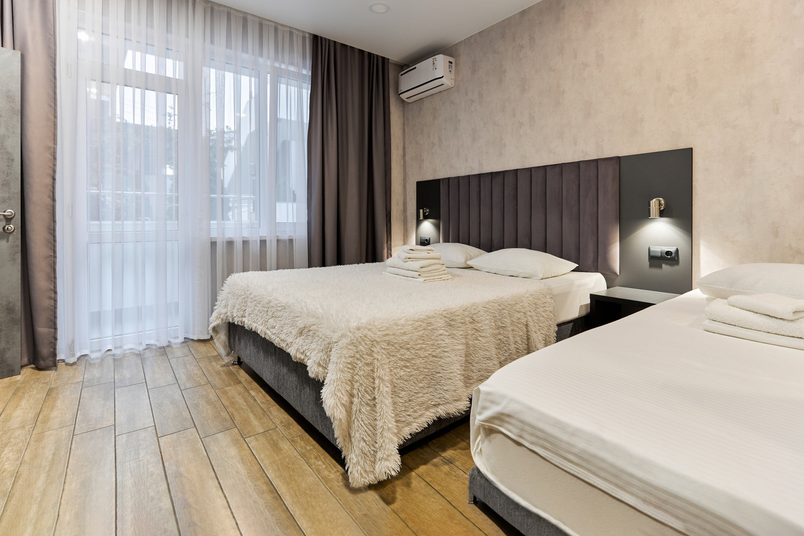 Джуниор сюит 3-местный 1-комнатный