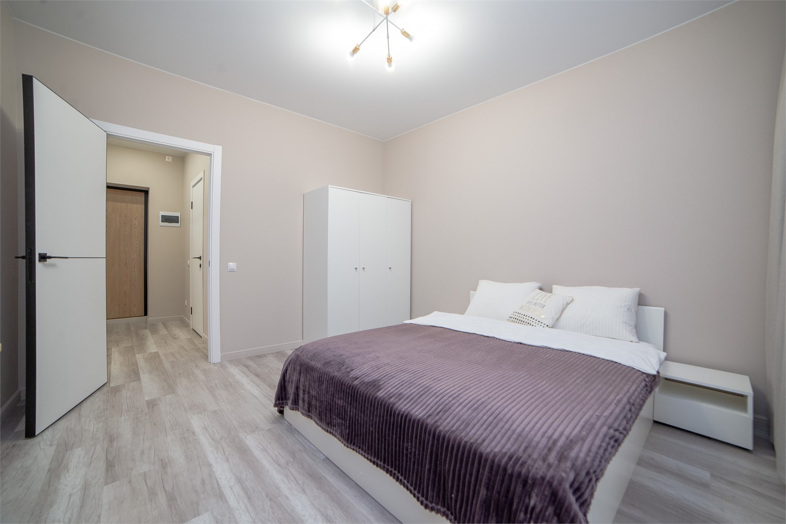 BeGuest на 8 марта 204Д