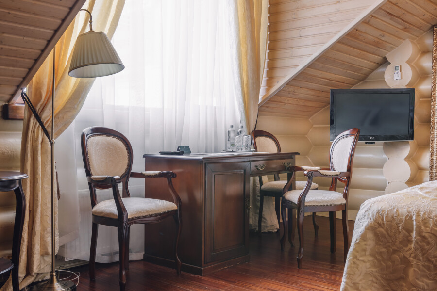 Джуниор Сюит 2-местный 1-комнатный (3*, корпус 1)