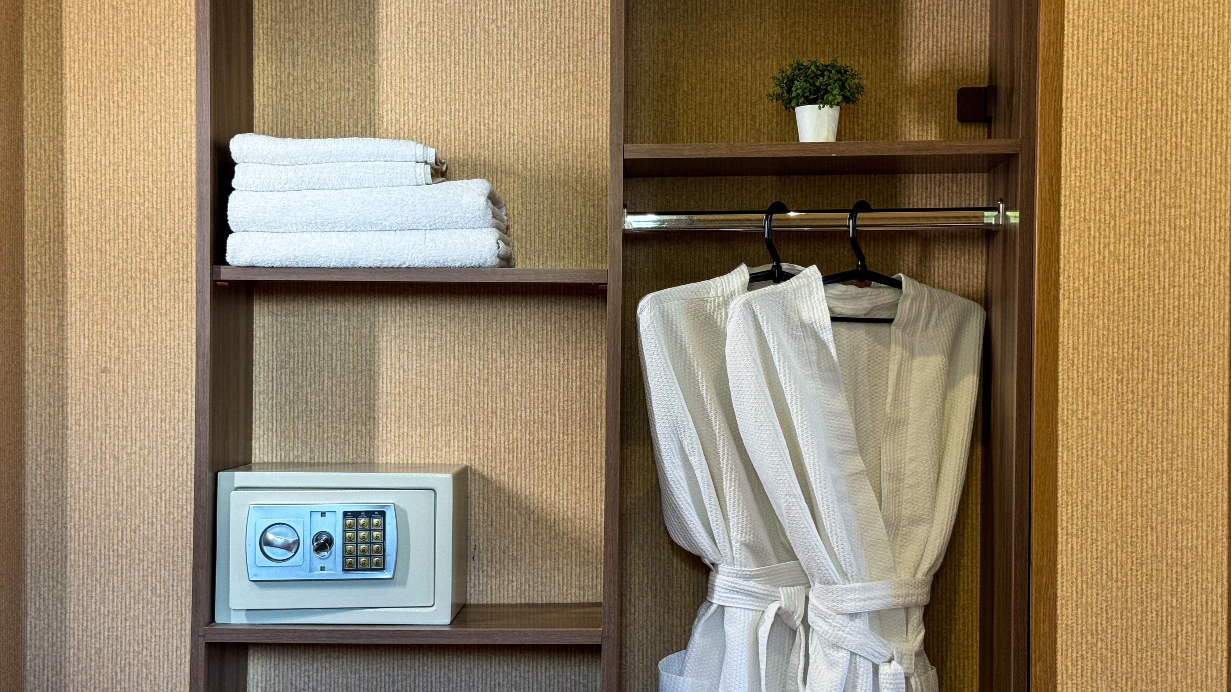 Супериор 3-местный 1-комнатный (с балконом)