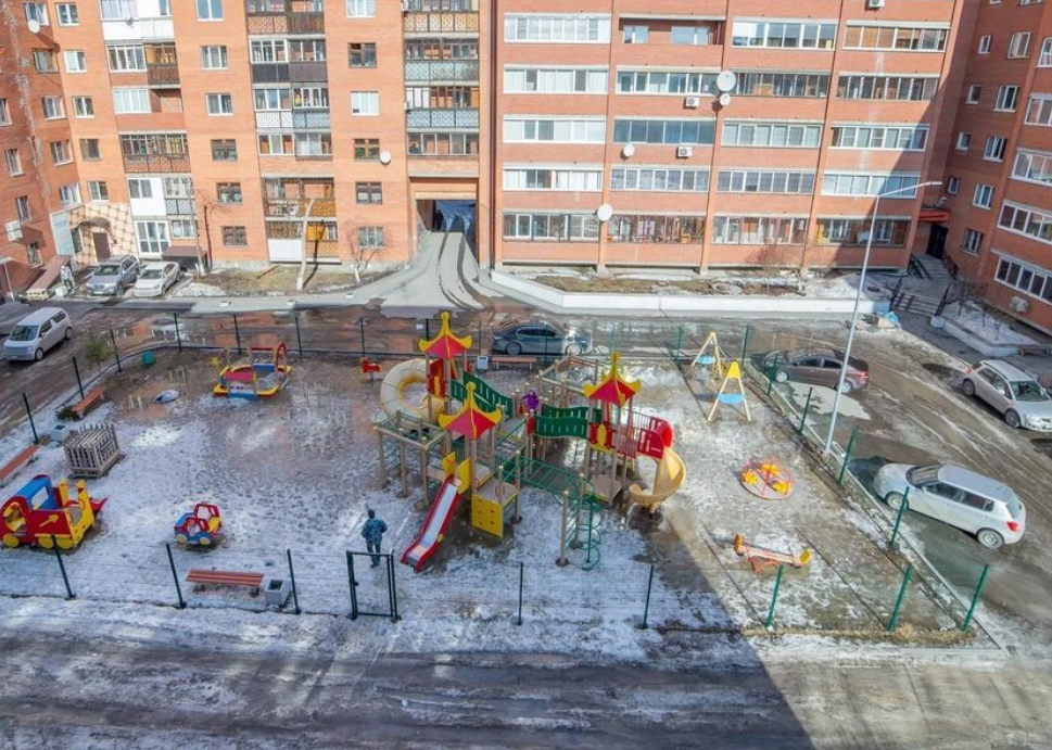 Европа-центр ул. Екатеринбург, Надеждинская улица, 20