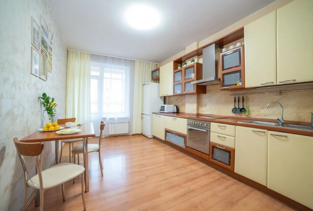 Европа-центр улица Радищева, 33