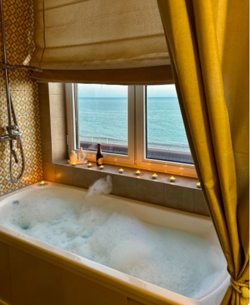 Апартаменты 2-местный (с балконом)