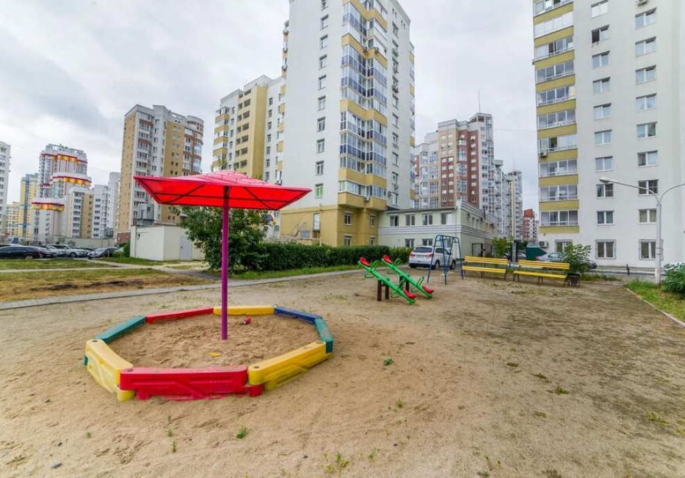 Европа-центр улица Щорса, 105