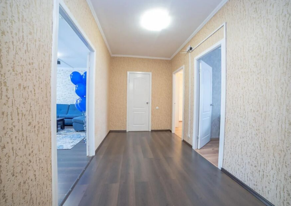 Европа-центр улица Крауля, 2