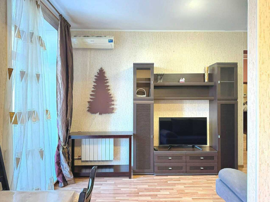 на Весенней 18
