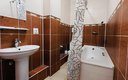 Номер 6-местный 2-комнатный (с четырьмя односпальными кроватями и одной двуспальной кроватью)